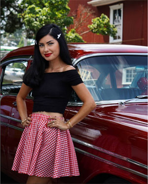 Dhalia Jean Modeling Retro Jewelry I first met you guys at a retro-fest and you were there modeling with cars doing shoots with yourselves.
