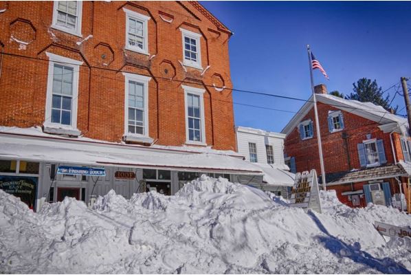 snow in strasburg pa.JPG